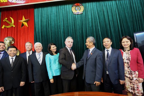 Tăng cường hợp tác giữa công đoàn Việt Nam và Belarus  - ảnh 1